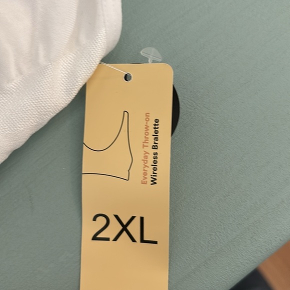 Truekind® Everyday Throw-on Wireless Bralette NWT - Picture 3 of 4